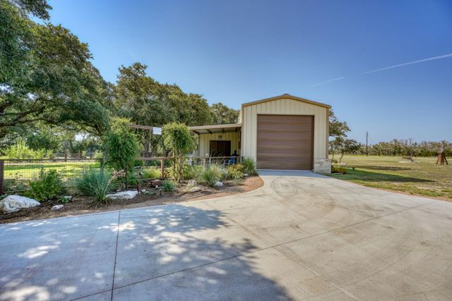 105 Buffalo BND, Lampasas, TX 76550