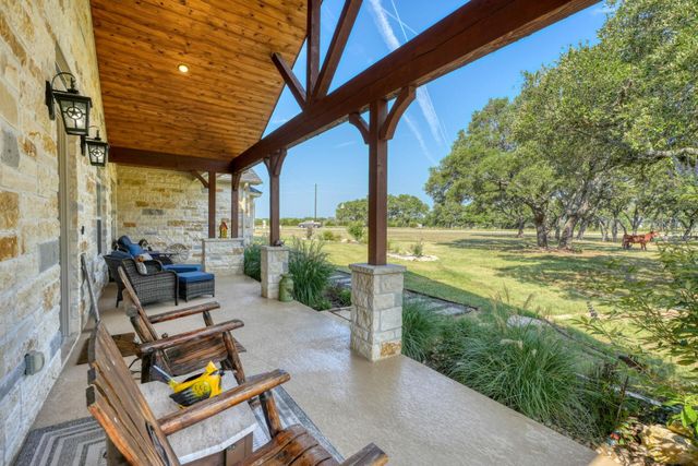 105 Buffalo BND, Lampasas, TX 76550
