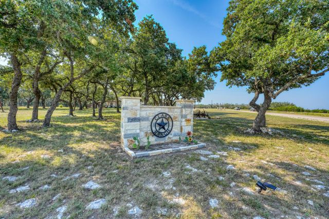105 Buffalo BND, Lampasas, TX 76550
