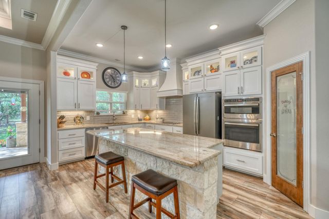 105 Buffalo BND, Lampasas, TX 76550