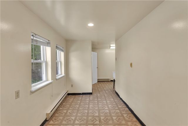 932 Dixon Ave, N Versailles, PA 15137