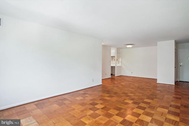 4977 BATTERY LN #1-319, Bethesda, MD 20814
