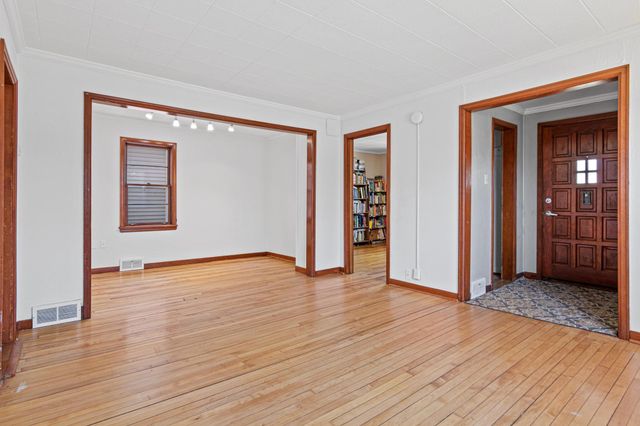 900 Scheffer Avenue, Saint Paul, MN 55102