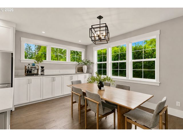 15963 BONAIRE Ave, Lake Oswego, OR 97035