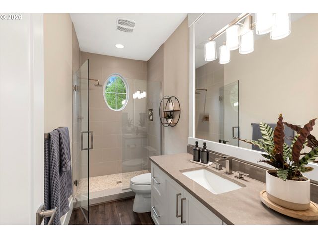 15963 BONAIRE Ave, Lake Oswego, OR 97035