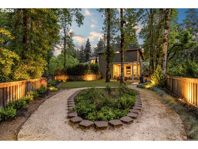 15963 BONAIRE Ave, Lake Oswego, OR 97035