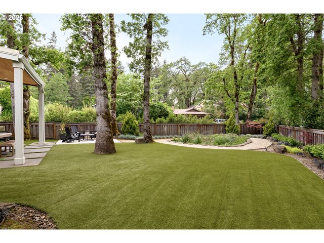 15963 BONAIRE Ave, Lake Oswego, OR 97035