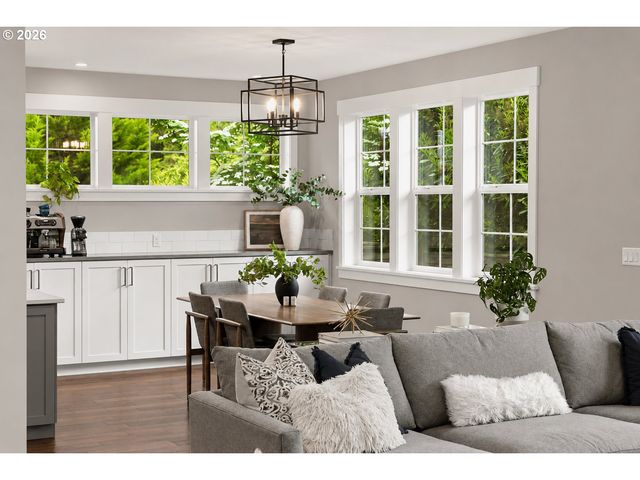 15963 BONAIRE Ave, Lake Oswego, OR 97035