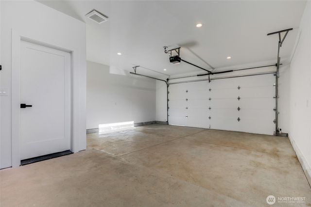 10630 E Riverside Dr, Bothell, WA 98011