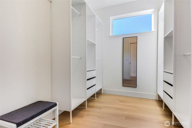 10630 E Riverside Dr, Bothell, WA 98011