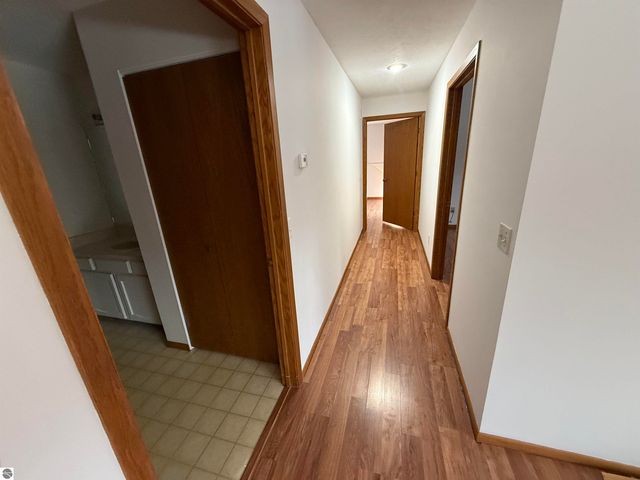 2154 Hammond Place W, Traverse City, MI 49686