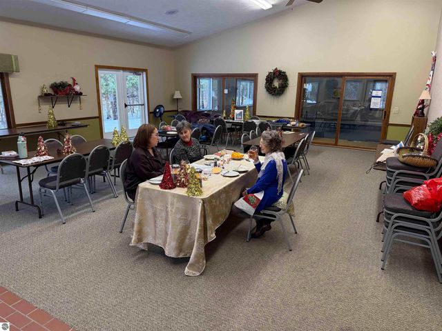 2154 Hammond Place W, Traverse City, MI 49686