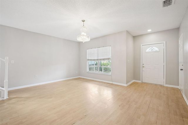 2522 WOODS EDGE CIRCLE, Orlando, FL 32817