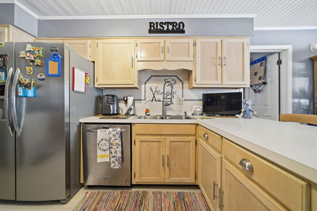 108 Long Pointe Drive, Mary Esther, FL 32569