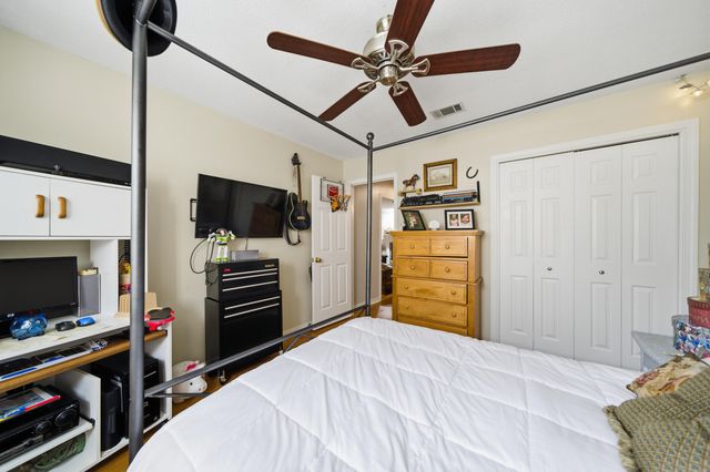 108 Long Pointe Drive, Mary Esther, FL 32569