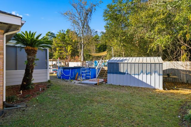 108 Long Pointe Drive, Mary Esther, FL 32569