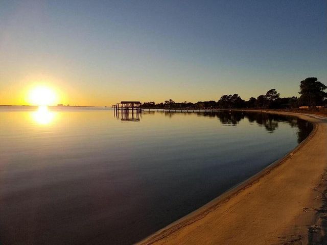 108 Long Pointe Drive, Mary Esther, FL 32569