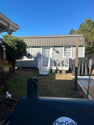 108 Long Pointe Drive, Mary Esther, FL 32569