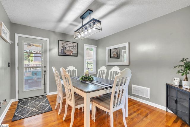 425 Hannon Road, Inman, SC 29349