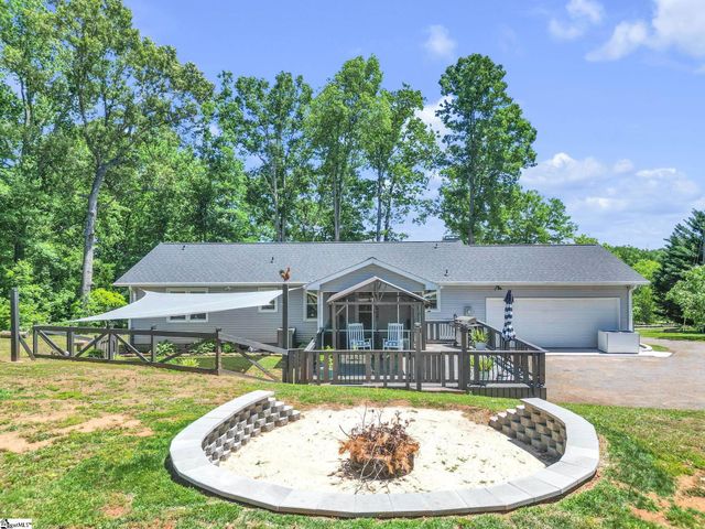 425 Hannon Road, Inman, SC 29349