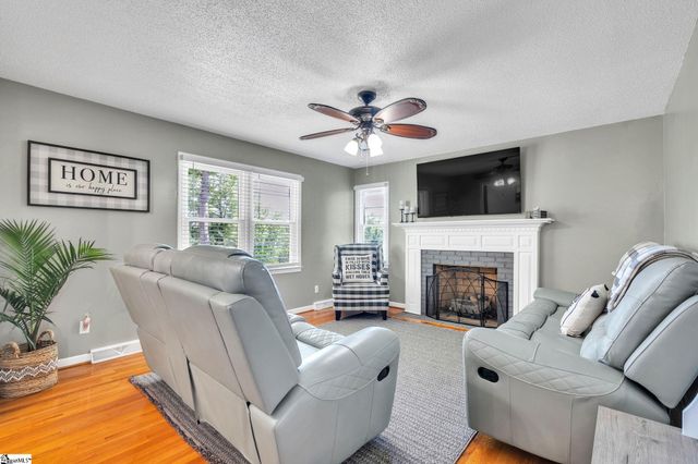 425 Hannon Road, Inman, SC 29349