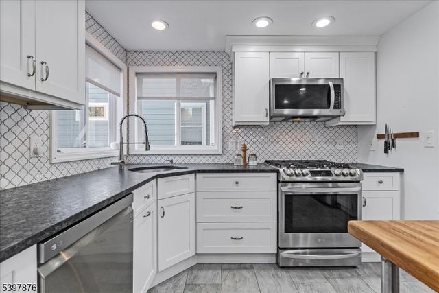 545 Westfield Rd, Scotch Plains Twp., NJ 07076