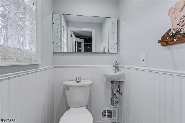 545 Westfield Rd, Scotch Plains Twp., NJ 07076