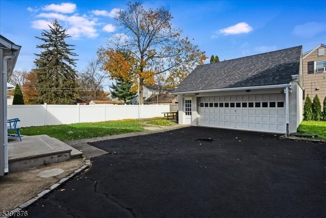 545 Westfield Rd, Scotch Plains Twp., NJ 07076