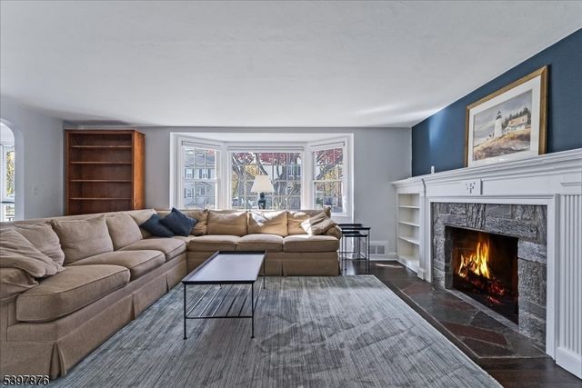 545 Westfield Rd, Scotch Plains Twp., NJ 07076