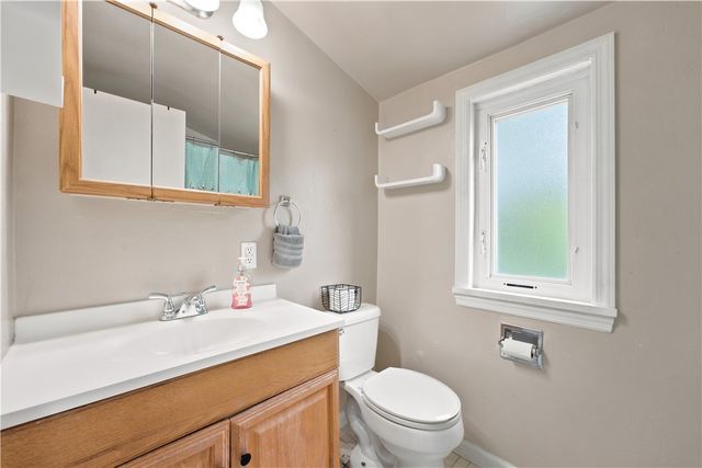 1100 Raven Dr, Scott Twp, PA 15243