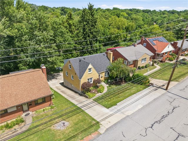 1100 Raven Dr, Scott Twp, PA 15243