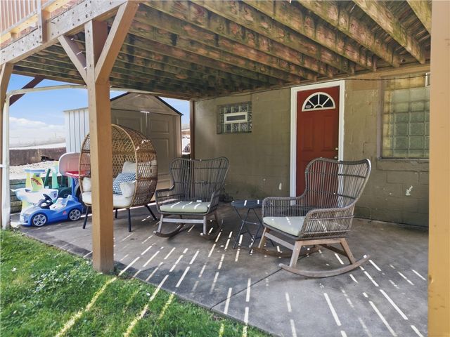 1100 Raven Dr, Scott Twp, PA 15243