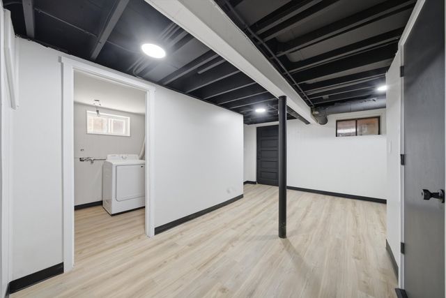 6332 N Mobile Avenue, Chicago, IL 60646