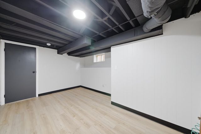 6332 N Mobile Avenue, Chicago, IL 60646