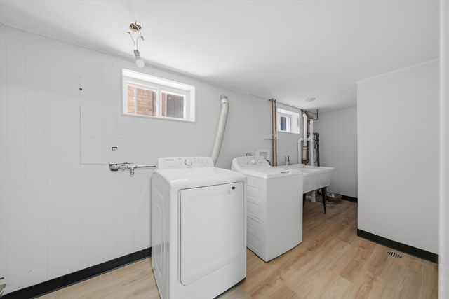 6332 N Mobile Avenue, Chicago, IL 60646