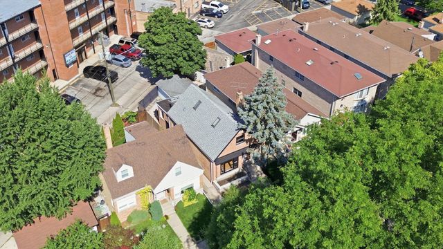 6332 N Mobile Avenue, Chicago, IL 60646