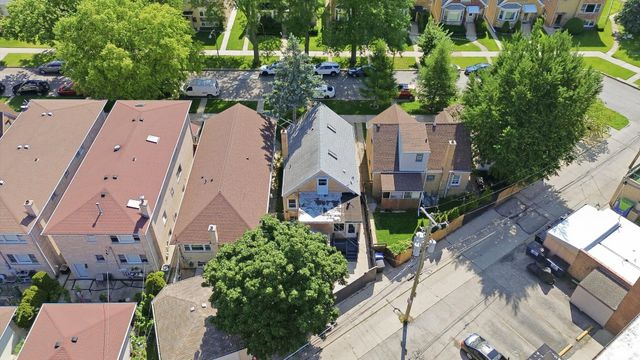 6332 N Mobile Avenue, Chicago, IL 60646