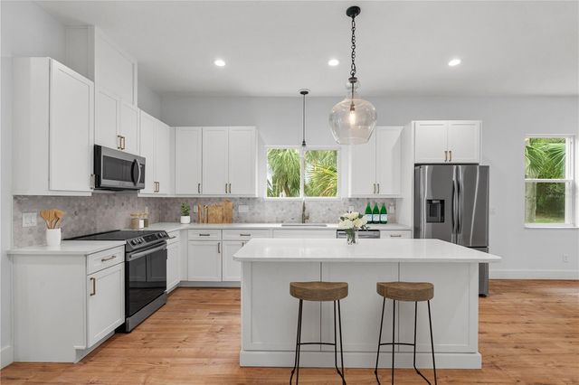 385 GEORGIA AVENUE, Crystal Beach, FL 34681