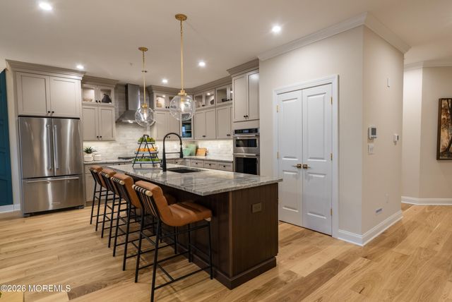 5 American Way, Manalapan, NJ 07726