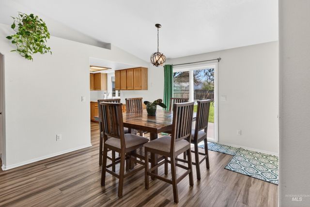 181 W Winnipeg St, Meridian, ID 83642