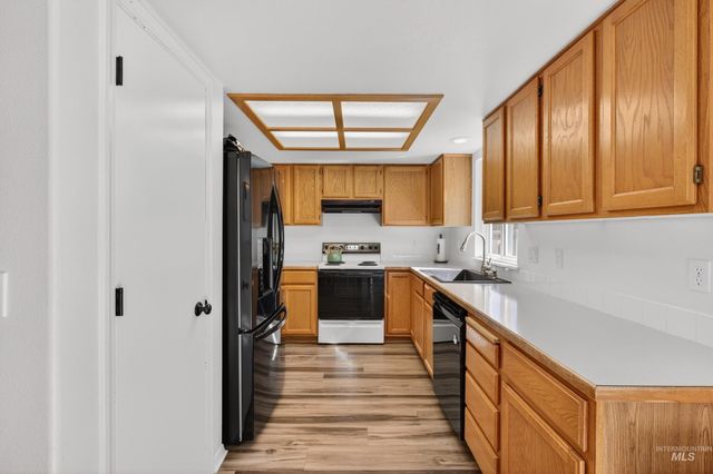 181 W Winnipeg St, Meridian, ID 83642