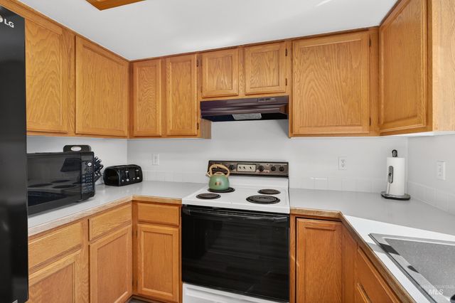 181 W Winnipeg St, Meridian, ID 83642