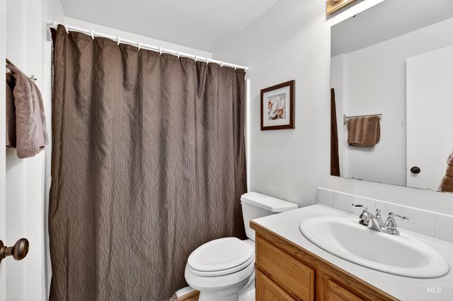 181 W Winnipeg St, Meridian, ID 83642