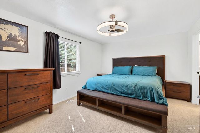 181 W Winnipeg St, Meridian, ID 83642