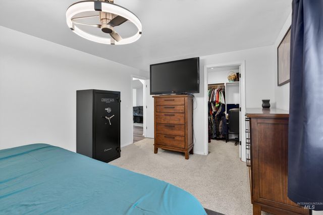 181 W Winnipeg St, Meridian, ID 83642