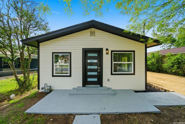1604 Calle Valencia, San Antonio, TX 78237