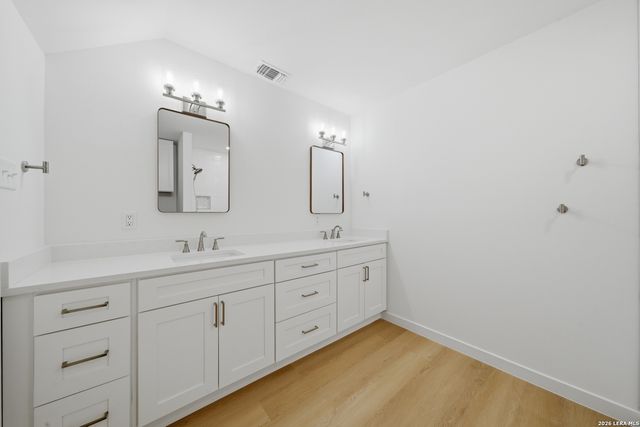 1604 Calle Valencia, San Antonio, TX 78237