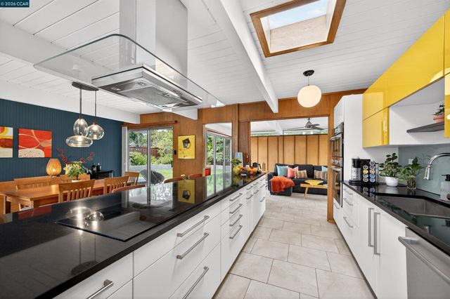 2648 San Carlos Dr, Walnut Creek, CA 94598
