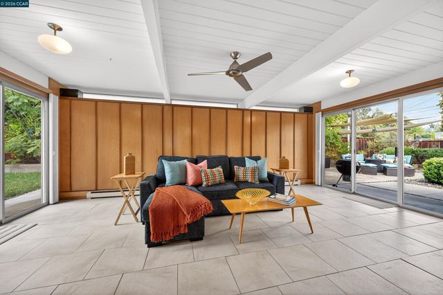 2648 San Carlos Dr, Walnut Creek, CA 94598