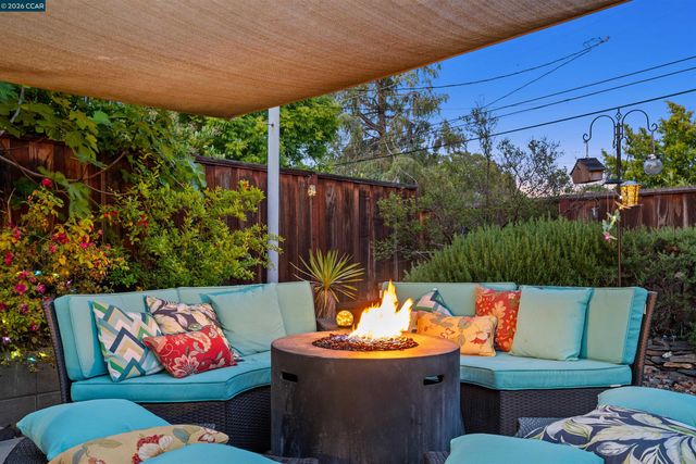 2648 San Carlos Dr, Walnut Creek, CA 94598